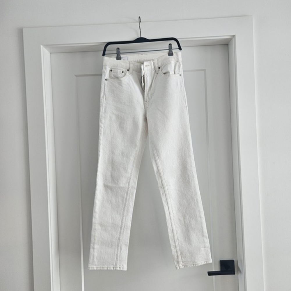 GAP White Straight-Leg Women's Jeans